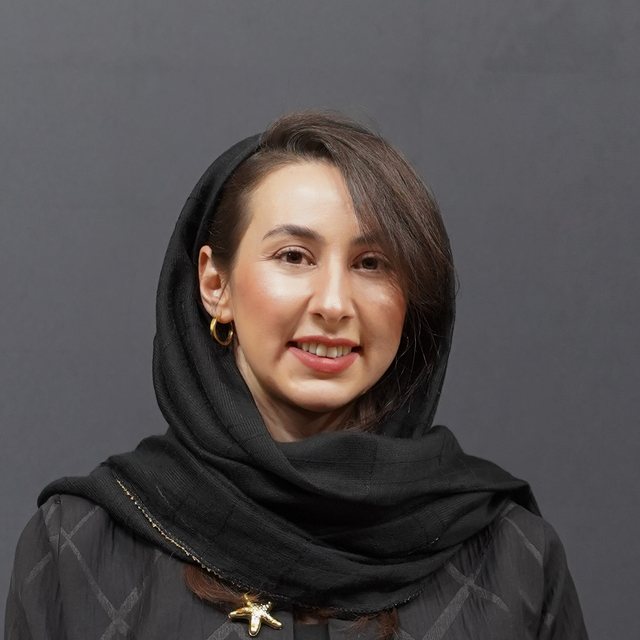 راضیه صادقی